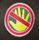 Emblem "NICHT STREICHELN"